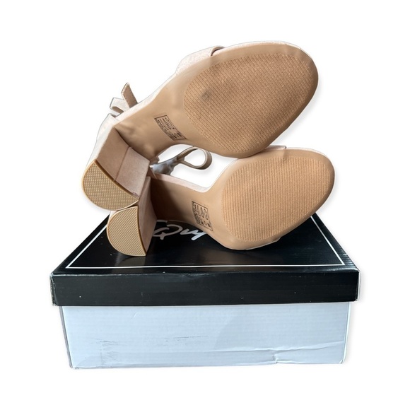 NIB Qupid Nude Suede PU Block Heel with Ankle Strap, Style Cashmere 01 - Sz 10 - Picture 9 of 10